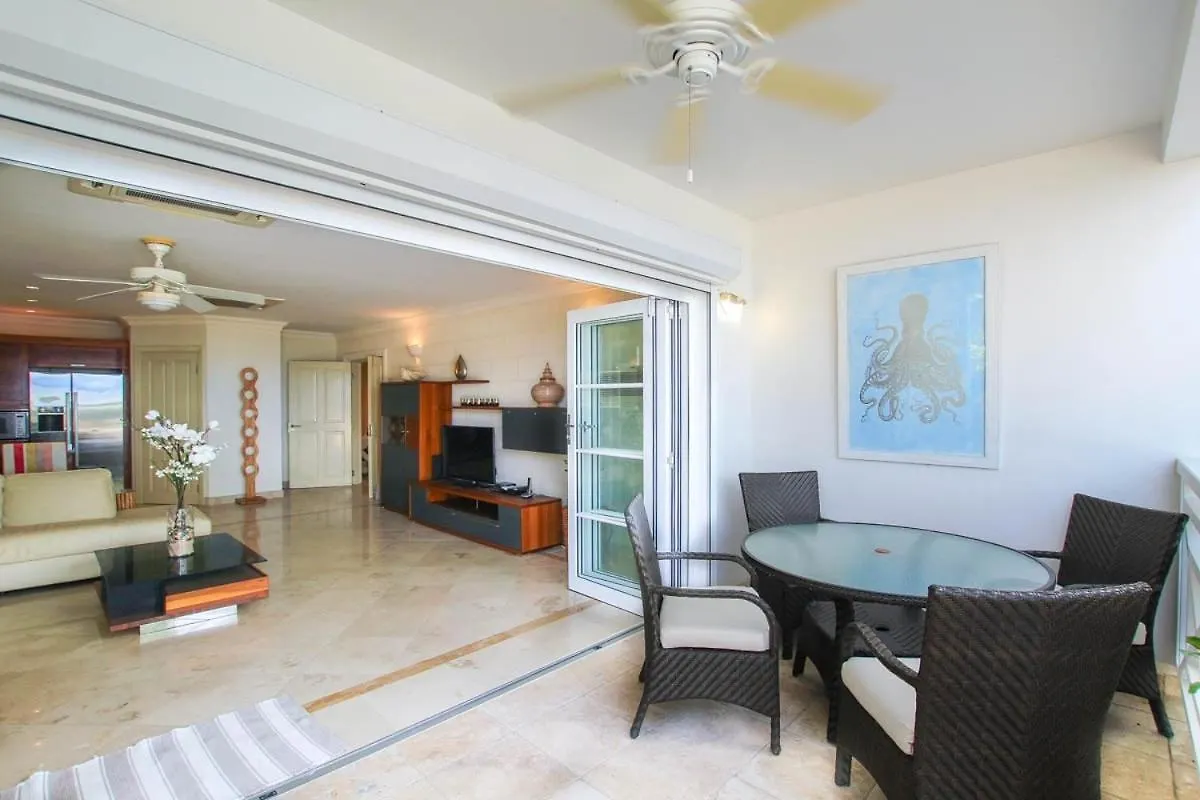 Two-Bedroom Apartment سانت جيمس بربادوس