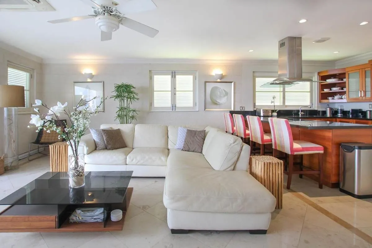 Two-Bedroom Apartment سانت جيمس