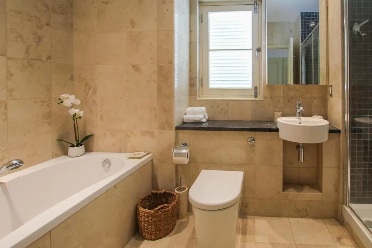 Two-Bedroom Apartment سانت جيمس بربادوس